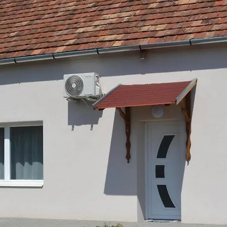Aba-boebe Vendeghaz Apartment Zalaszentivan